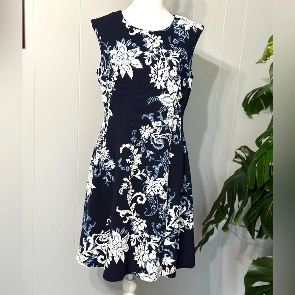 Studio One NY. Blue with white floral dress Size 10 (stretch)excellent condition